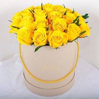 25 желтых роз в коробке