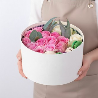 5 макарун с розами